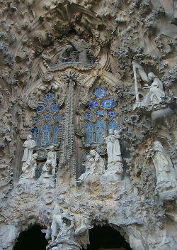 La Sagrada Familia – Gaudí Museum | Hip Travel Guide